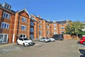 18, Little Mill Court, Stroud GL5 1DJ