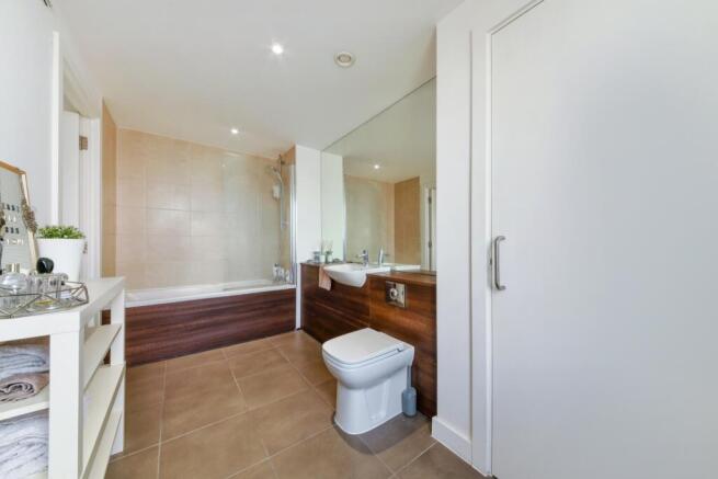 Bathroom - Eddington