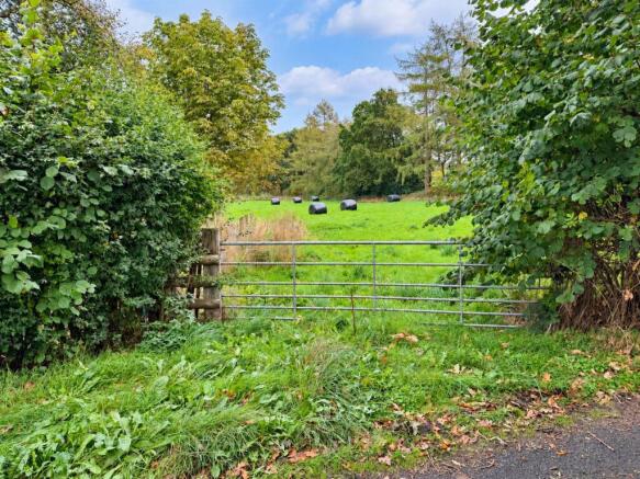Llanyblodwell_Photo_06.jpg