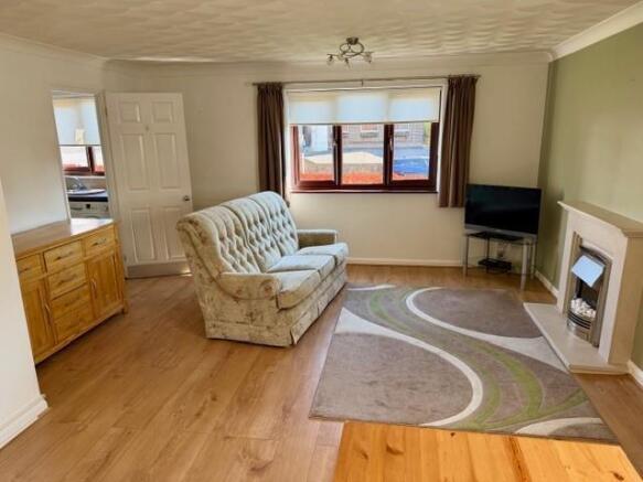 7 Cleaver Court 1.jpg