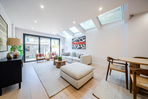 Newton Road, Wimbledon, London, SW19