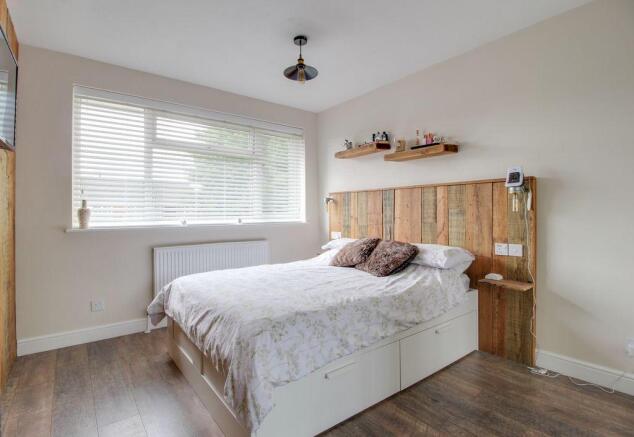 Bedroom 1 (Double)