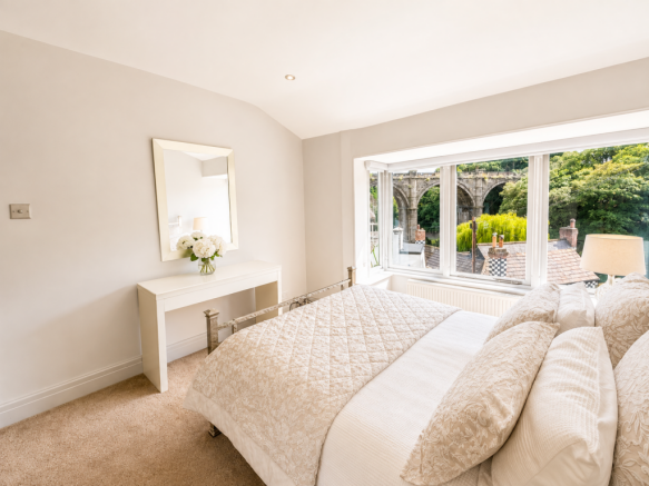 2 bed House to rent Image 9