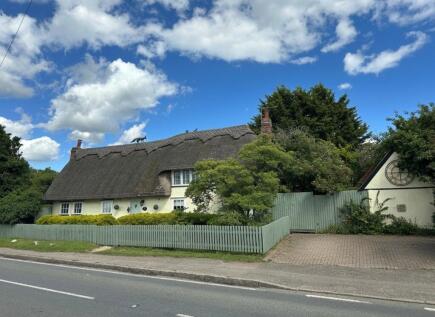 The Street, High Roding, Dunmow, CM6