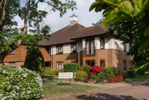 Flat 4, Lingfield House, Petersmead Close, Tadworth KT20 5AR