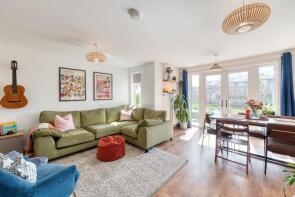 5, Grubb Gardens, Scotstoun, South Queensferry EH30 9DB