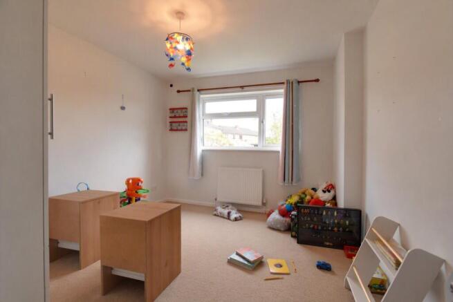 3 bed Bungalow to rent Image 7