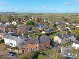 Jaydan Cottage, Holly Tree Lane, Aylesbury HP18 0BA
