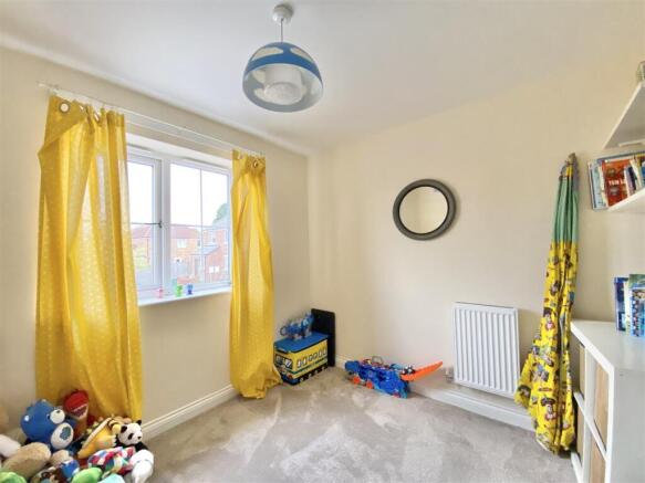 3 bed Semi-Detached for sale Image 10