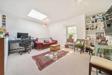 Pickworth Close, London