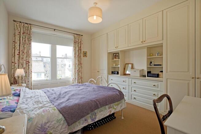 4 bed Terraced for sale Image 7
