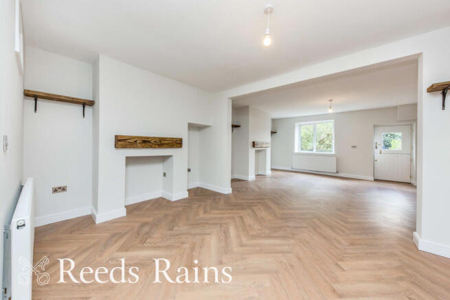 36, Moss Lane, Bollington, Macclesfield, Cheshire, SK10 photo 3