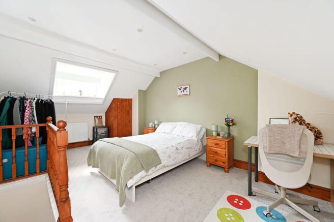 3 bed Terraced for sale Image 4