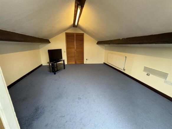 2 bed Semi-Detached Bungalow for sale Image 7
