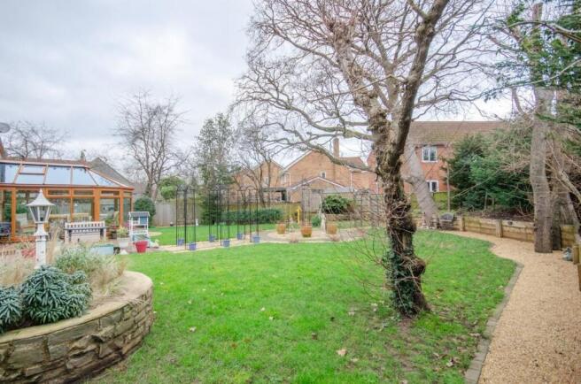 Garden pic 2.jpg