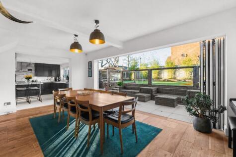 Allnutts Road, Epping, Essex, CM16