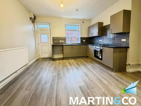 411807a5-WhatsApp...