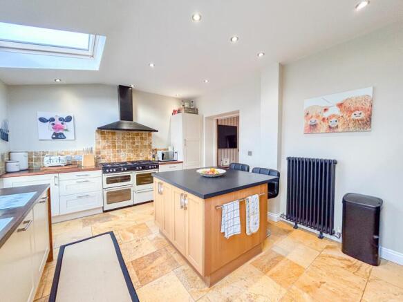 Kitchen/Breakfast Room
