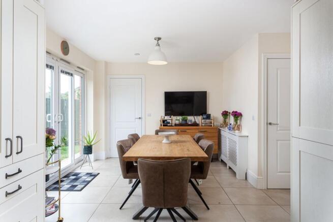 4 bed Detached for sale Image 9