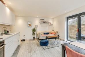 Flat 1, Barton Court, Whitefield Road, Speedwell, Bristol BS5 7FX