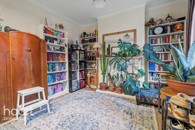 2 bed Terraced for sale Image 6