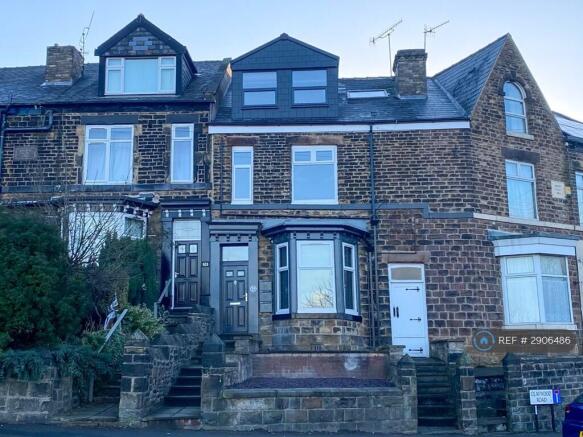 2 bed Flat to rent Image 10