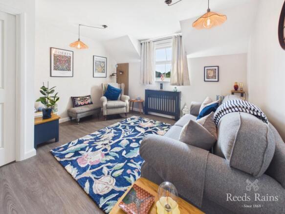 3 bed Apartment for sale Image 5