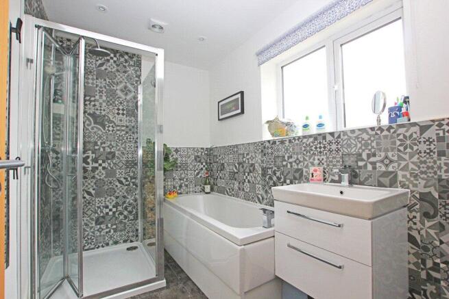 3 bed Detached for sale Image 11