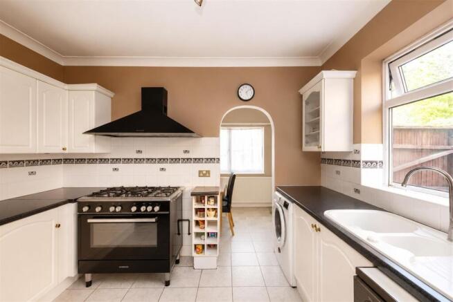 Kitchen (1)