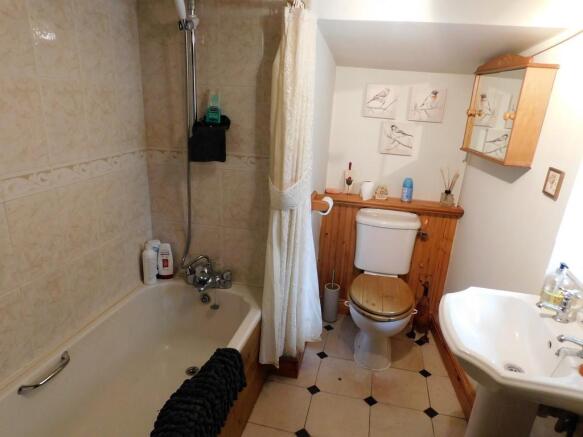 Photo 10