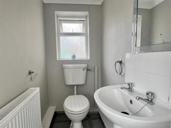 Cloakroom/WC