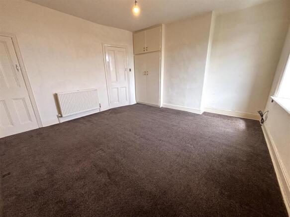 3 bed Terraced for sale Image 4