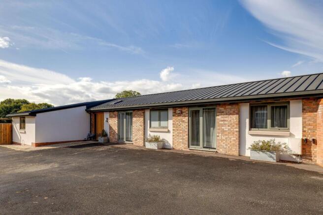 3-bed detached on Ostlers Lodge, Witney Lane, Malpas, Cheshire, £725,000