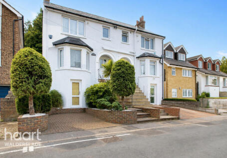 Beacon Road, Chatham