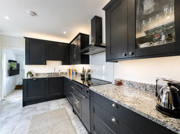 Holmwood Kitchen NEW.png