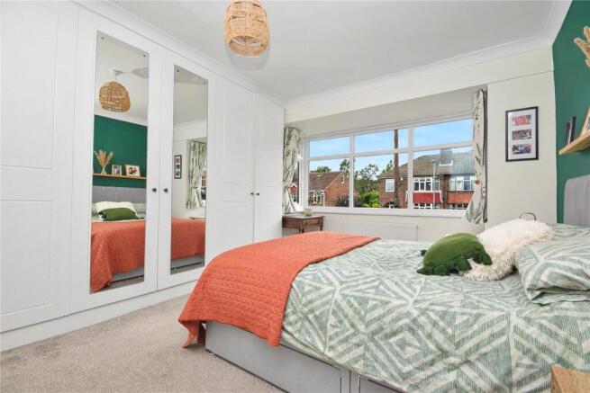 4 bed Semi-Detached for sale Image 5