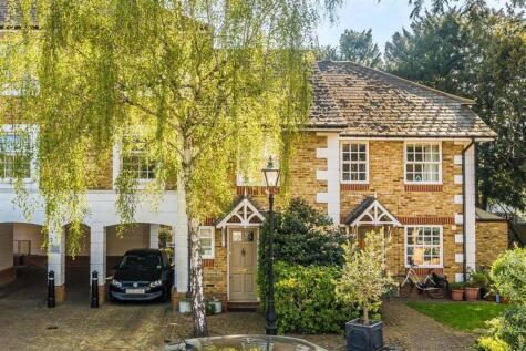 White Heron Mews, Teddington