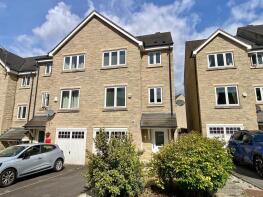 25, Axminster Drive, Bailiff Bridge, Brighouse HD6 4FA