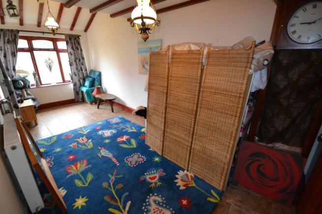 SITTING ROOM