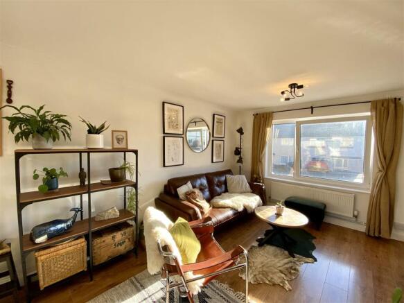 OPEN PLAN SITTING/DINING ROOM