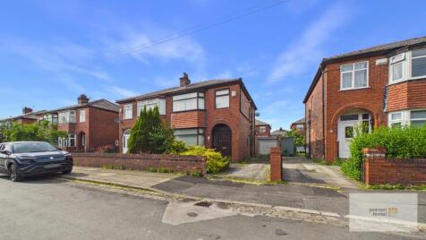 Eastham Avenue, Bury