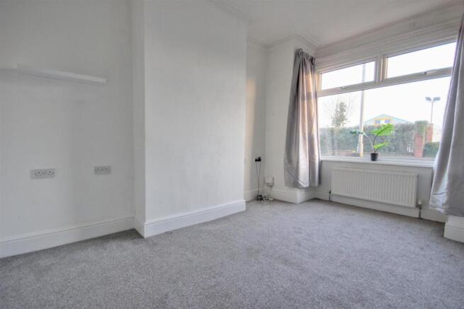 2 bed Terraced for sale Image 5