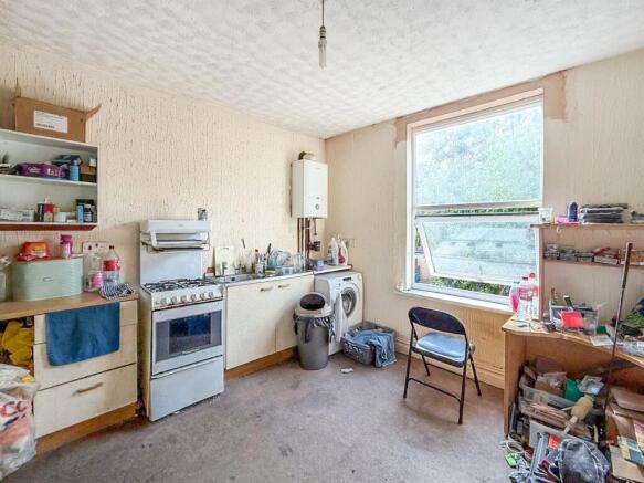4 bed Block of Apartments for sale Image 5