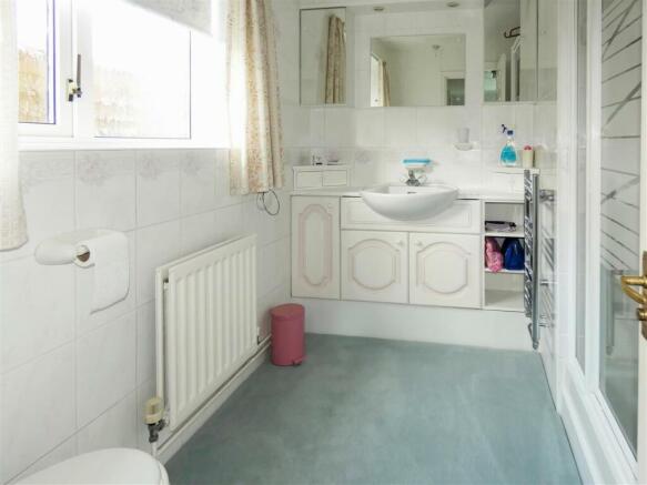 En Suite Shower Room