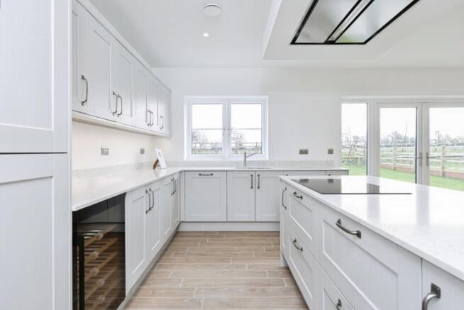 2 bed Bungalow for sale Image 4