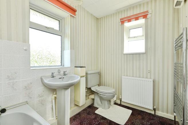 3 bed Semi-Detached for sale Image 10