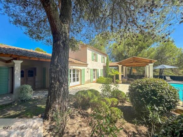 Villa avec annexe, golf, terrasse, piscine, plain 