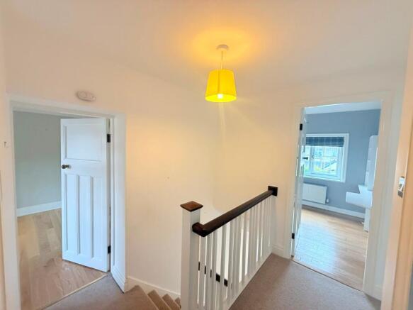 4 bed Semi-Detached to rent Image 10