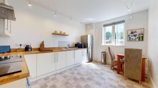 The Furlongs 55 Kitchen.jpg