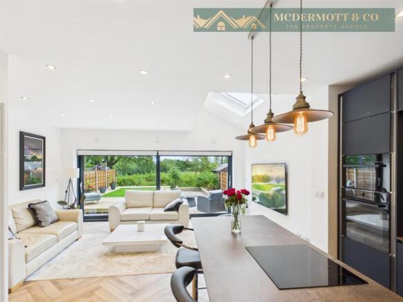 Open Plan Kitchen/Dining